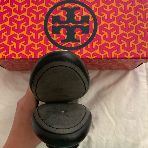 Tory Burch Caroline Flats - Picture 3 of 5